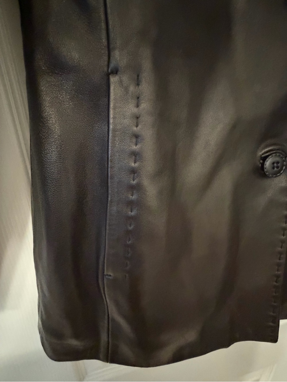 Danier Deep Brown Leather Notch-Lapel Blazer - Picture 9 of 15